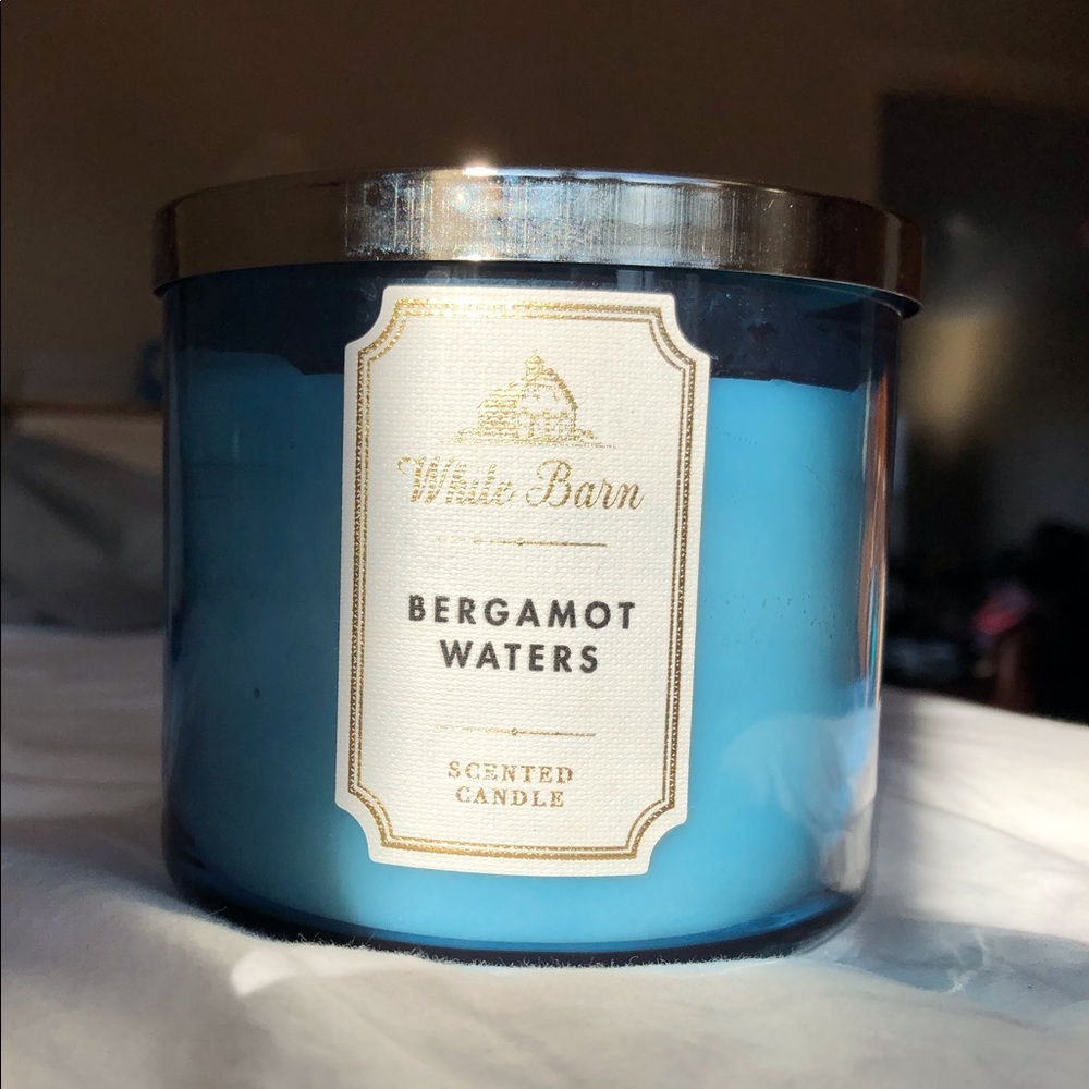 White Barn Bath & Body Works Candle Bergamot Waters